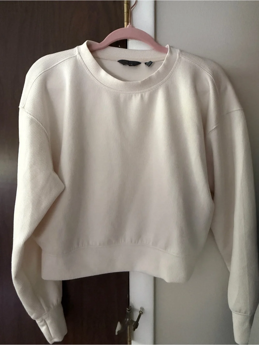 Danskin Cream Ribbed Crewneck Pullover - Picture 1 of 3